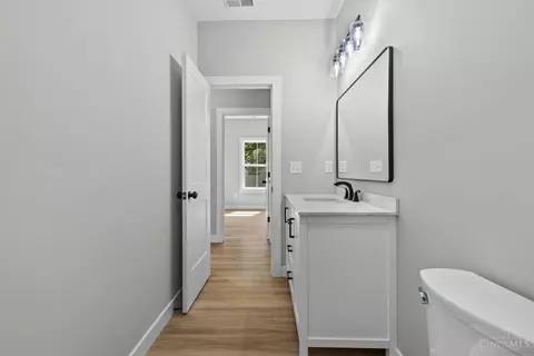Entry Way - 988 Crab Tree Ct, Morrow, OH 45152 photo 2 of 3