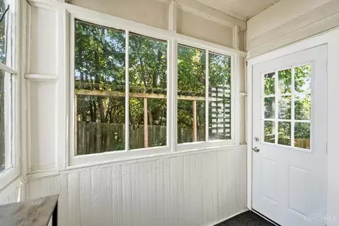 Exterior - 413 Southview Ave, Cincinnati, OH 45219 photo 6 of 14