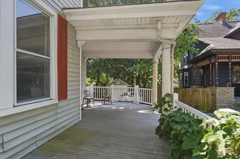 Exterior - 413 Southview Ave, Cincinnati, OH 45219 photo 5 of 14