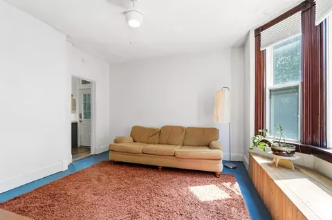 Living - 413 Southview Ave, Cincinnati, OH 45219 photo 3 of 4