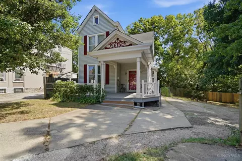 Exterior - 413 Southview Ave, Cincinnati, OH 45219 photo 2 of 14