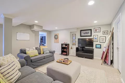 Living - 6809 Stewart Rd, Cincinnati, OH 45236 photo 4 of 5