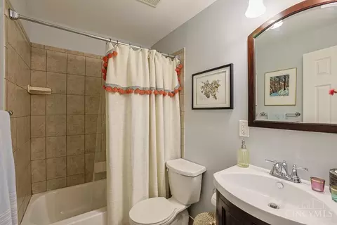 Bath - 6809 Stewart Rd, Cincinnati, OH 45236 photo 5 of 5