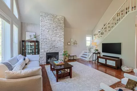 Living - 6809 Stewart Rd, Cincinnati, OH 45236 photo 2 of 5