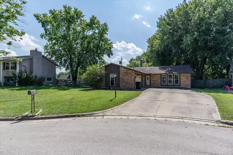 1348 Westmoor Dr, Wilmington, OH 45177