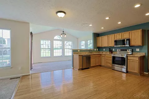 Kitchen - 55 Teil Tree Ct, Monroe, OH 45050 photo 3 of 3