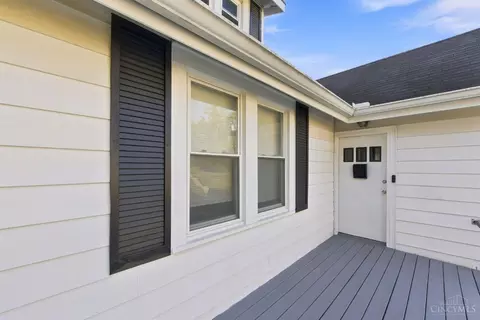 Exterior - 1406 Beech Ave, Cincinnati, OH 45205 photo 3 of 6