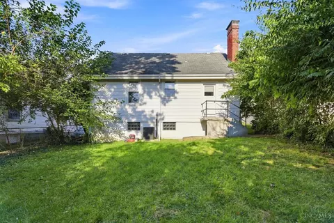 Exterior - 1406 Beech Ave, Cincinnati, OH 45205 photo 4 of 6