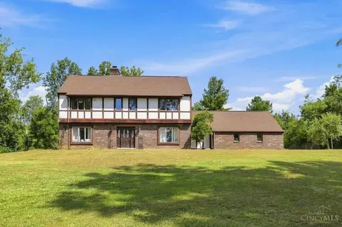 11809 Cloverlick Dr, Bethel, OH 45106