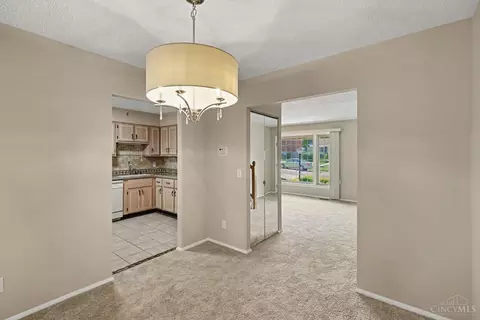 Dining - 5494 Cleander Dr, Cincinnati, OH 45238 photo 2 of 2