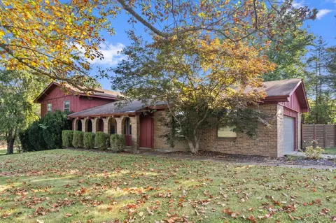 2524 Poplar Ridge Dr, Bethel, OH 45106