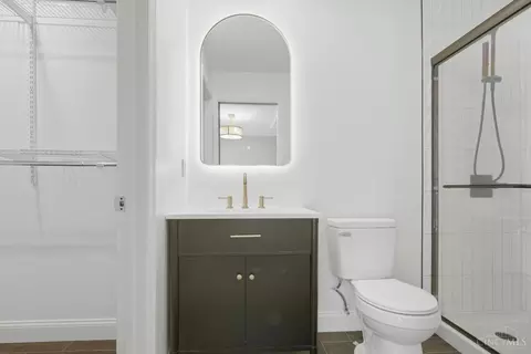 Bath - 10467 Mill Rd, Cincinnati, OH 45240 photo 1 of 4