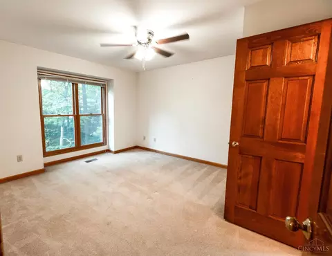 Bedroom - 3920 Nicklaus Ct, Cincinnati, OH 45245 photo 1 of 4