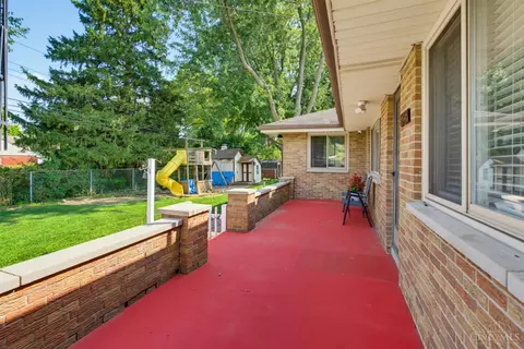 Exterior - 3712 Shroyer Rd, Kettering, OH 45429 photo 6 of 8