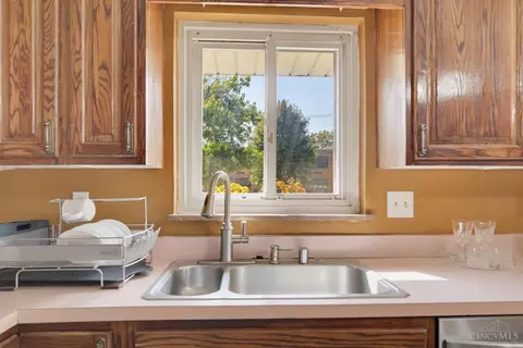 Kitchen - 3712 Shroyer Rd, Kettering, OH 45429 photo 5 of 7