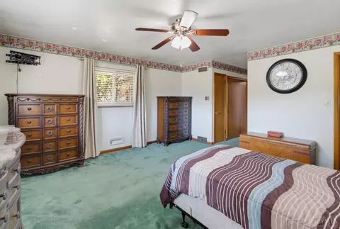 Bedroom - 3712 Shroyer Rd, Kettering, OH 45429 photo 1 of 14