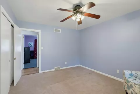 Bedroom - 3712 Shroyer Rd, Kettering, OH 45429 photo 6 of 14
