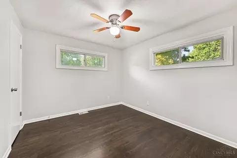 Bedroom - 848 Hawthorne Dr, Cincinnati, OH 45245 photo 1 of 4