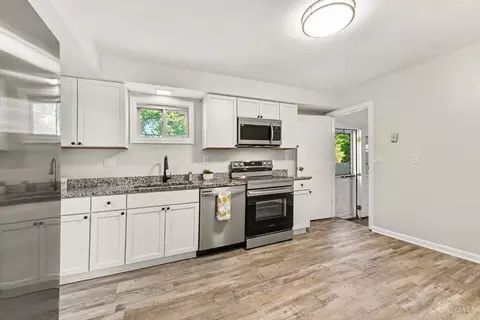 Kitchen - 848 Hawthorne Dr, Cincinnati, OH 45245 photo 1 of 3