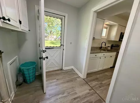 Entry Way - 848 Hawthorne Dr, Cincinnati, OH 45245 photo 1 of 1