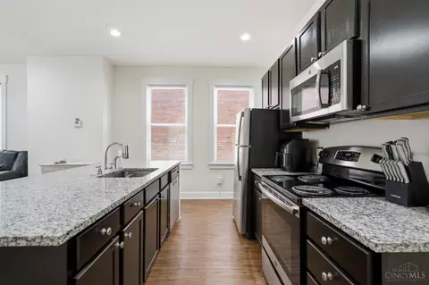 2919 Bellevue Ave, Cincinnati, OH 45219 photo 4
