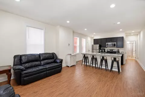 2919 Bellevue Ave, Cincinnati, OH 45219 photo 3