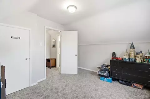 Bedroom - 1231 Thurnridge Dr, Reading, OH 45215 photo 5 of 5