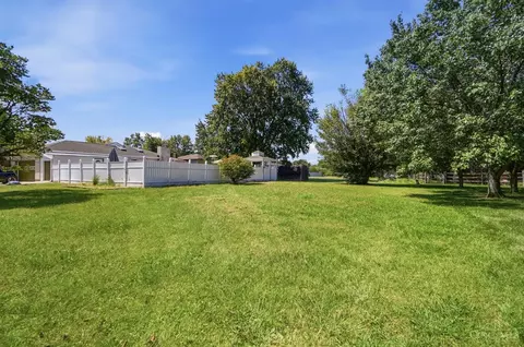 Exterior - 7335 Derby Dr, Hamilton, OH 45011 photo 21 of 22