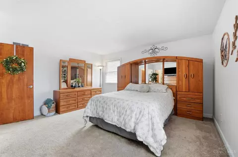 Bedroom - 7335 Derby Dr, Hamilton, OH 45011 photo 1 of 13