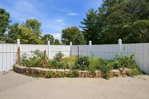 Exterior - 7335 Derby Dr, Hamilton, OH 45011 photo 16 of 22