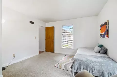 Bedroom - 7335 Derby Dr, Hamilton, OH 45011 photo 8 of 13