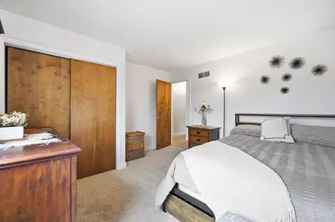 Bedroom - 7335 Derby Dr, Hamilton, OH 45011 photo 5 of 13