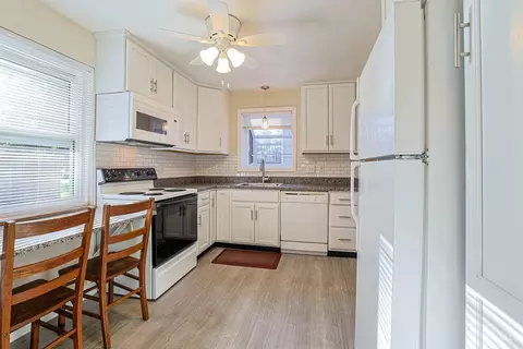Kitchen - 1190 Thurnridge Dr, Reading, OH 45215 photo 1 of 4