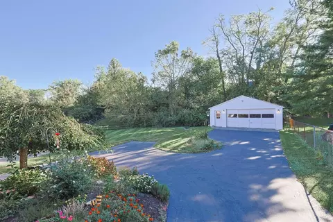 Exterior - 1190 Thurnridge Dr, Reading, OH 45215 photo 6 of 7