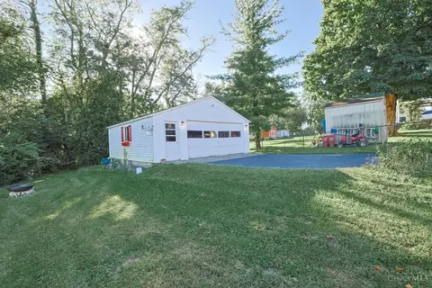 Exterior - 1190 Thurnridge Dr, Reading, OH 45215 photo 5 of 7