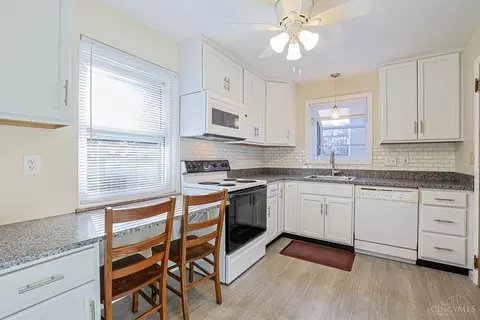 Kitchen - 1190 Thurnridge Dr, Reading, OH 45215 photo 2 of 4