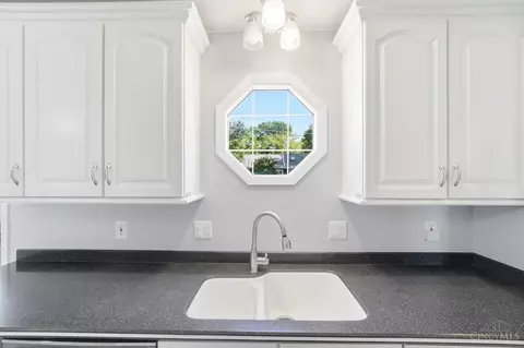 Kitchen - 2823 Keystone Dr, Cincinnati, OH 45230 photo 6 of 6