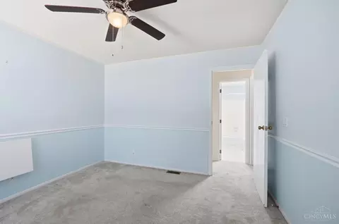 Bedroom - 2823 Keystone Dr, Cincinnati, OH 45230 photo 5 of 9