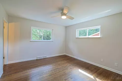Bedroom - 2079 Arrowood Pl, Cincinnati, OH 45231 photo 2 of 8