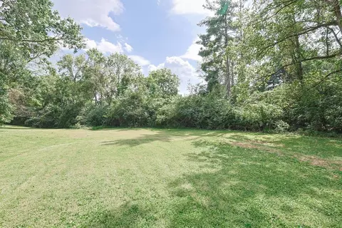 Exterior - 2079 Arrowood Pl, Cincinnati, OH 45231 photo 5 of 8