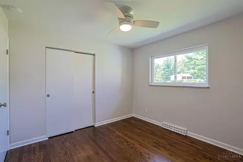Bedroom - 2079 Arrowood Pl, Cincinnati, OH 45231 photo 6 of 8