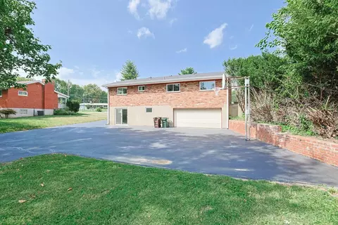 Exterior - 2079 Arrowood Pl, Cincinnati, OH 45231 photo 8 of 8