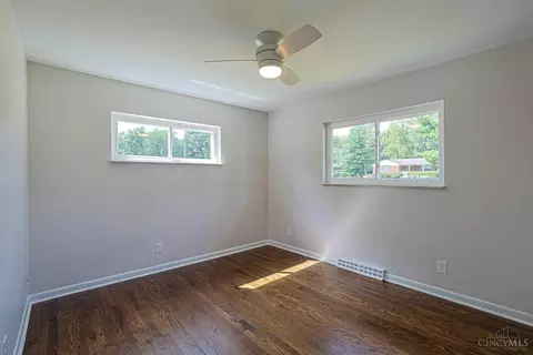 Bedroom - 2079 Arrowood Pl, Cincinnati, OH 45231 photo 7 of 8