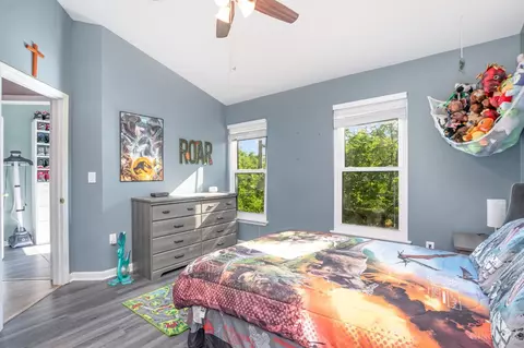 Bedroom - 1015 Cutter St, Cincinnati, OH 45203 photo 5 of 5