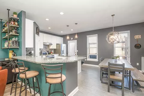 Kitchen - 1015 Cutter St, Cincinnati, OH 45203 photo 1 of 3