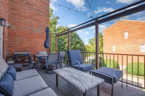Exterior - 1015 Cutter St, Cincinnati, OH 45203 photo 4 of 5