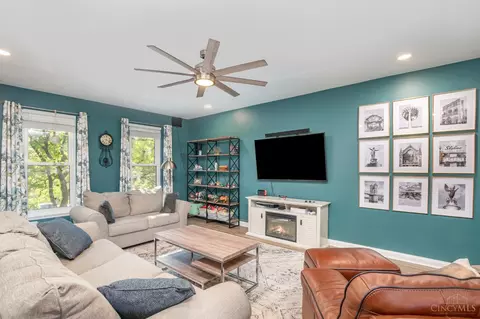 Living - 1015 Cutter St, Cincinnati, OH 45203 photo 1 of 3