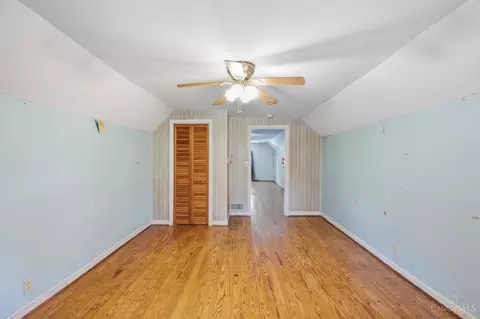 Bedroom - 3713 Simpson Ave, Fairfax, OH 45227 photo 6 of 8