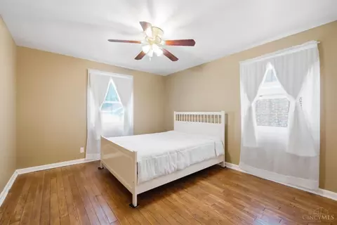 Bedroom - 3713 Simpson Ave, Fairfax, OH 45227 photo 1 of 8