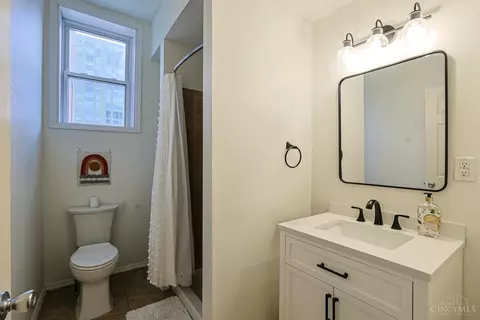 Bath - 724 Main St, Cincinnati, OH 45202 photo 1 of 2